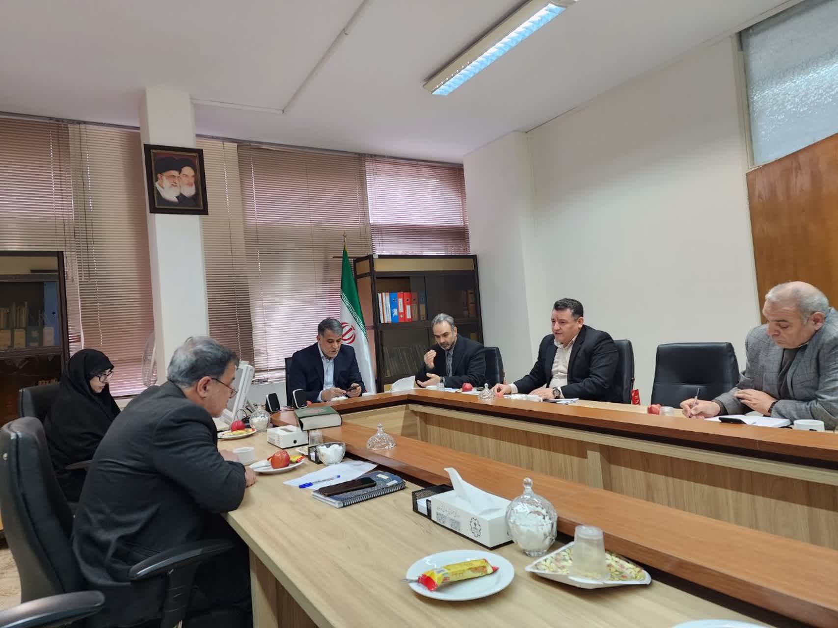 معاون آموزش متوسطه پایتخت طی جلسه ای برتوسعه اجراي طرح پويش جهاد علمی دبيرستان ماندگار البرز در شهر تهران تاکید نمود.