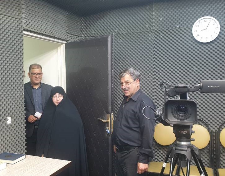 حضور ریاست محترم آموزش و پرورش منطقه 6، دکتر پروانه شادمانی در دبیرستان ماندگار البرز